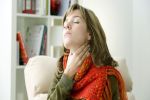 Каковы причины боли в горле